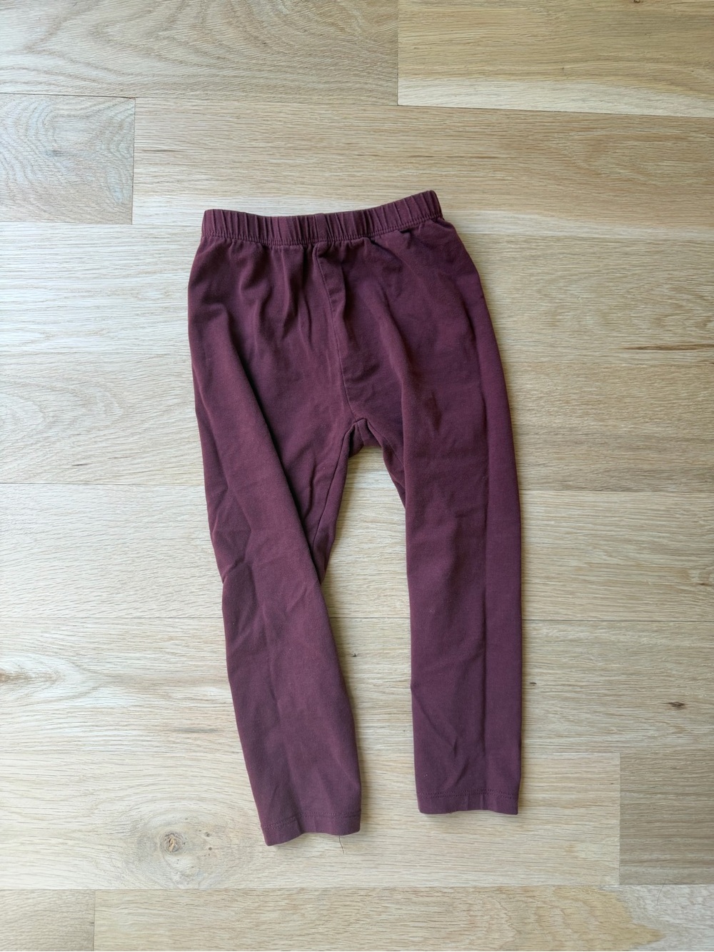 Colored Organics essential leggings